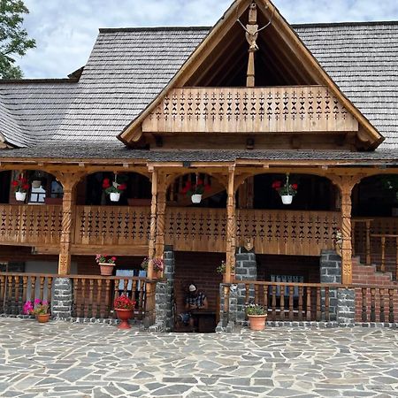 Hanu Lu' Vasile Breb Екстериор снимка